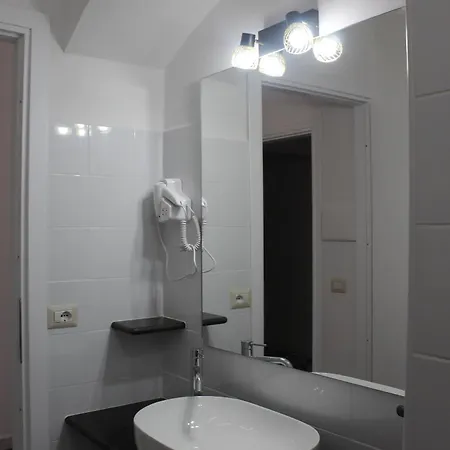 Casa Coronas-domo De Zizzi Guest house